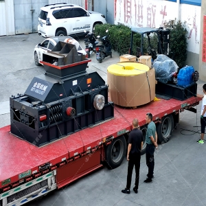 2PG1500x800大型對(duì)輥破碎機(jī) 破碎石英石 2PG1500x800大型對(duì)輥破碎機(jī) 破碎石英石